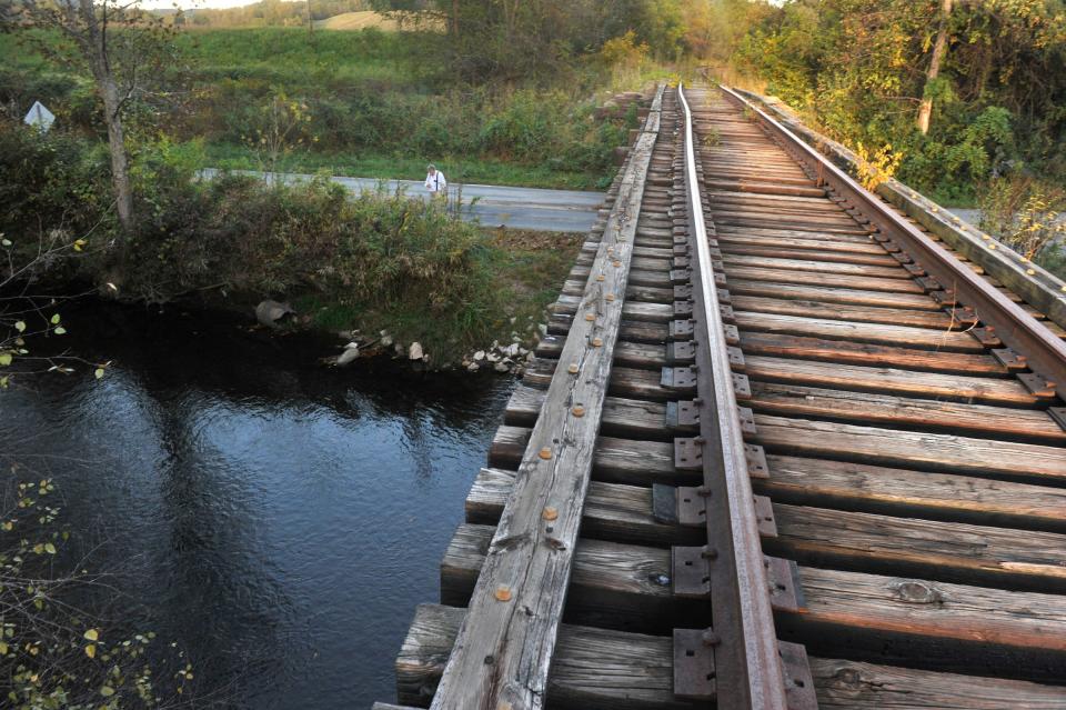 Design work has been completed for six miles of the Ecusta Trail in Henderson County, but an attempt to attract bids for construction failed after only two firms submitted proposals, according to a report at the Aug. 7 County Commission meeting.