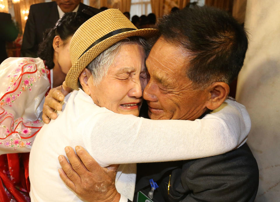 South and North Koreans hold family reunion