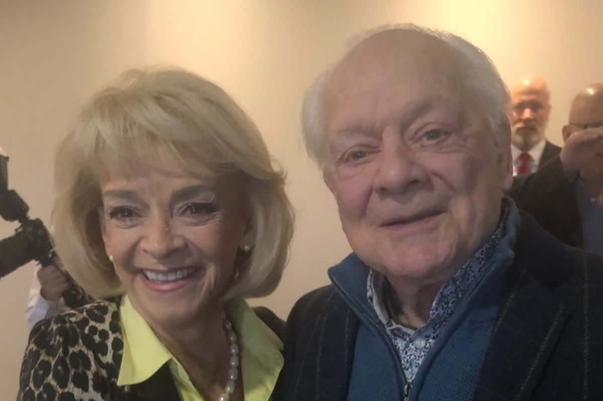 Together again! Sue Holderness and Sir David Jason reunite    (Sue Holderness/Twitter)