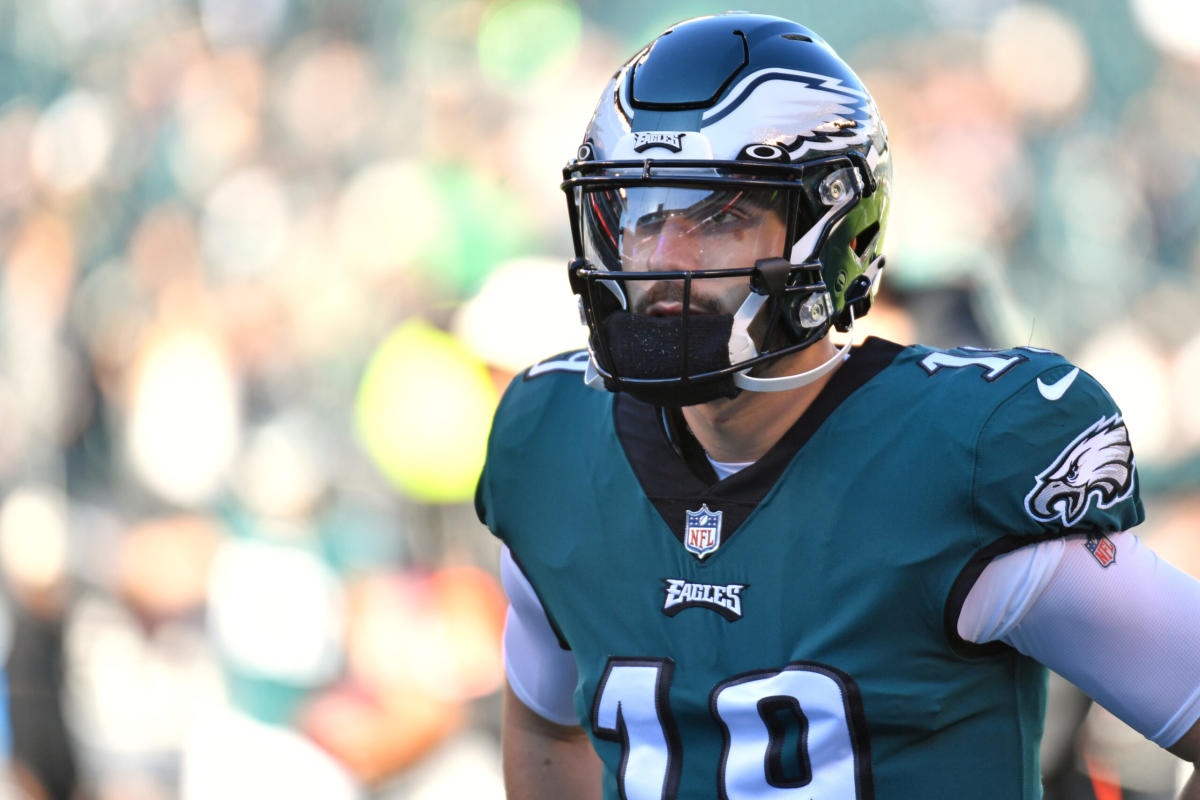 Social media reacts to Ian Book's 2023 preseason debut with Eagles