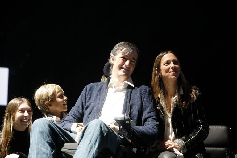 Esteban Bullrich junto a su familia en el evento a beneficio de la fundación que lucha contra el ELA