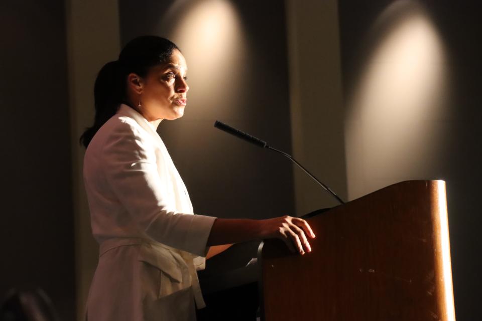 Emmy award-winning journalist and documentarian Soledad O'Brien delivered a heartfelt and humorous keynote address at the 20th annual SmartWomens Luncheon & Expo. The yearly event, hosted by St. Joseph's/Candler Health System, serves as a fundraiser for the Telfair Mammography Fund, which provides low- and no-cost breast cancer testing for un- and under-insured women.