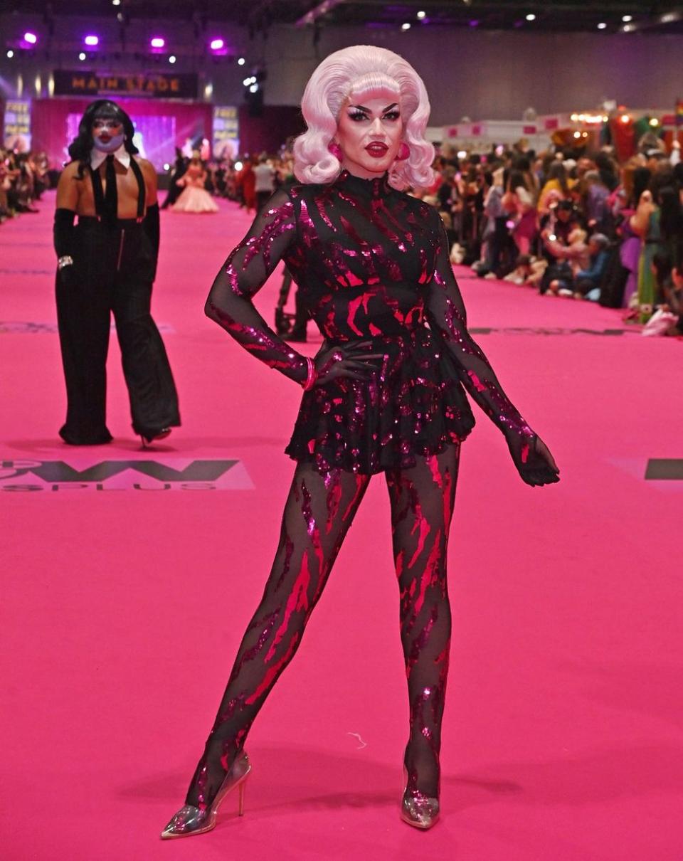 Photo Gallery Dragcon UK 2024 Queens Walk