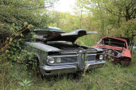 <p>The Edsel range was drastically slimmed down in 1959. Previously there had been 18 different models and body styles to choose from, but now buyers were limited to a choice of just 10. This appears to be a Corsair two-door hardtop, one of only <strong>2468</strong> built. The Corsair would be dropped altogether in 1960, the Edsel’s final year of production.</p>