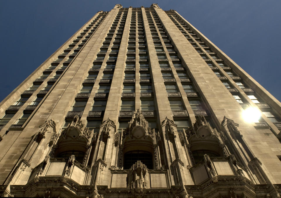 Tribune Tower, el museo arqueológico más sui generis del mundo