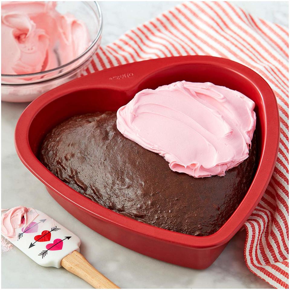 Wilton Non-Stick Heart Cake Pan. (Photo: Amazon)