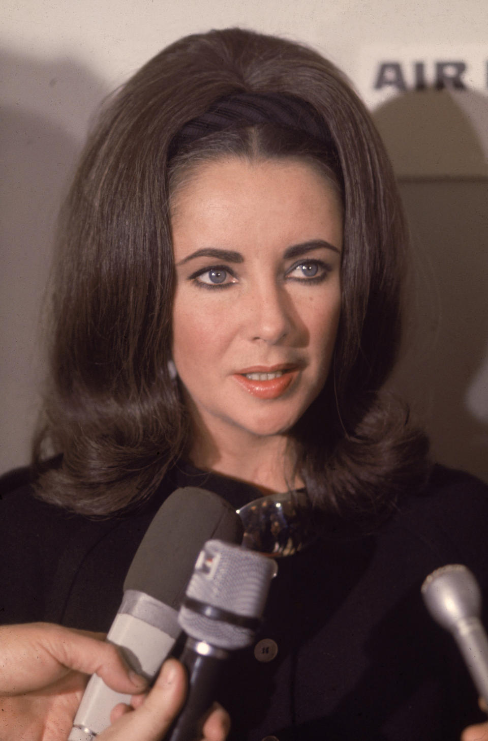 Elizabeth Taylor's Eyes Were the Key to Her Otherworldly Beauty