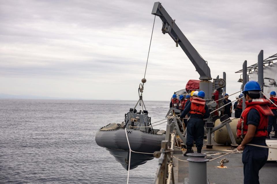 美國第七艦隊勃克級神盾驅逐艦「希金斯號」也正在東海進行操演。   圖：取自美國第七艦隊臉書