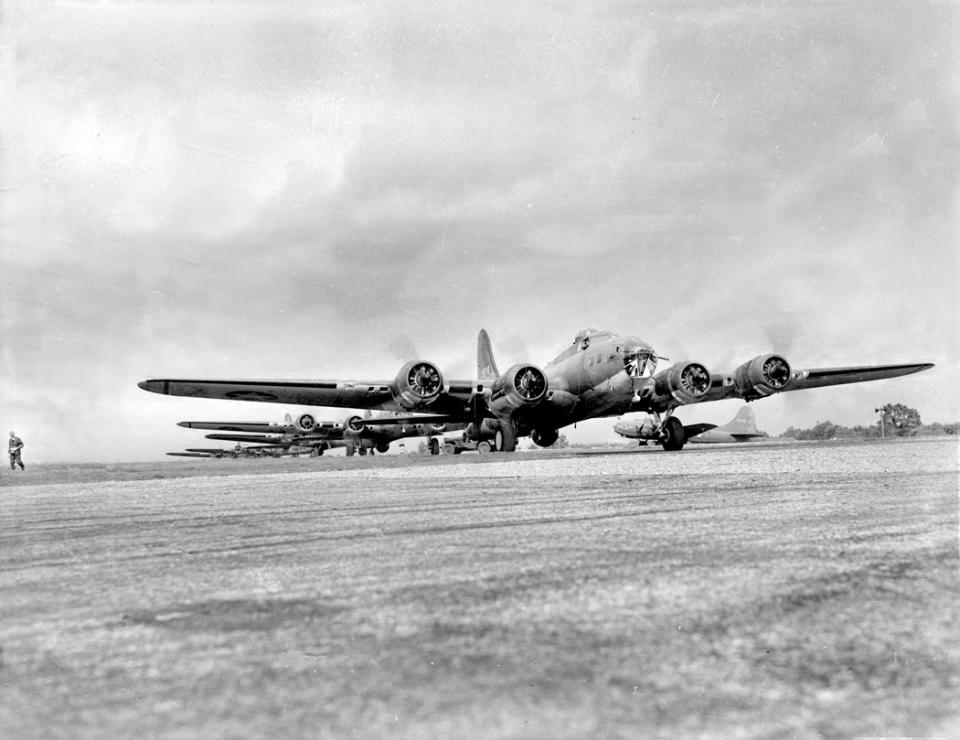 US bombers waiting to leave an English air base - Credit: SSPL/Planet News Archive/Planet News Archive