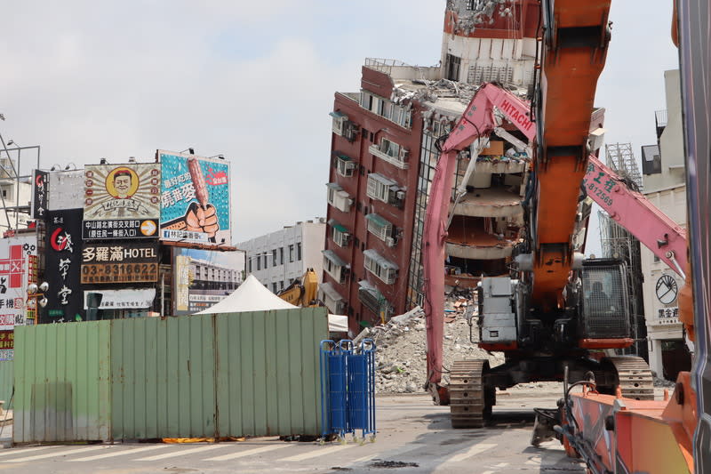 中央災害應變中心7日表示，至上午8時止，花蓮地震釀6人失聯、13人死亡、344人留置、1133人受傷。（中央社資料照）