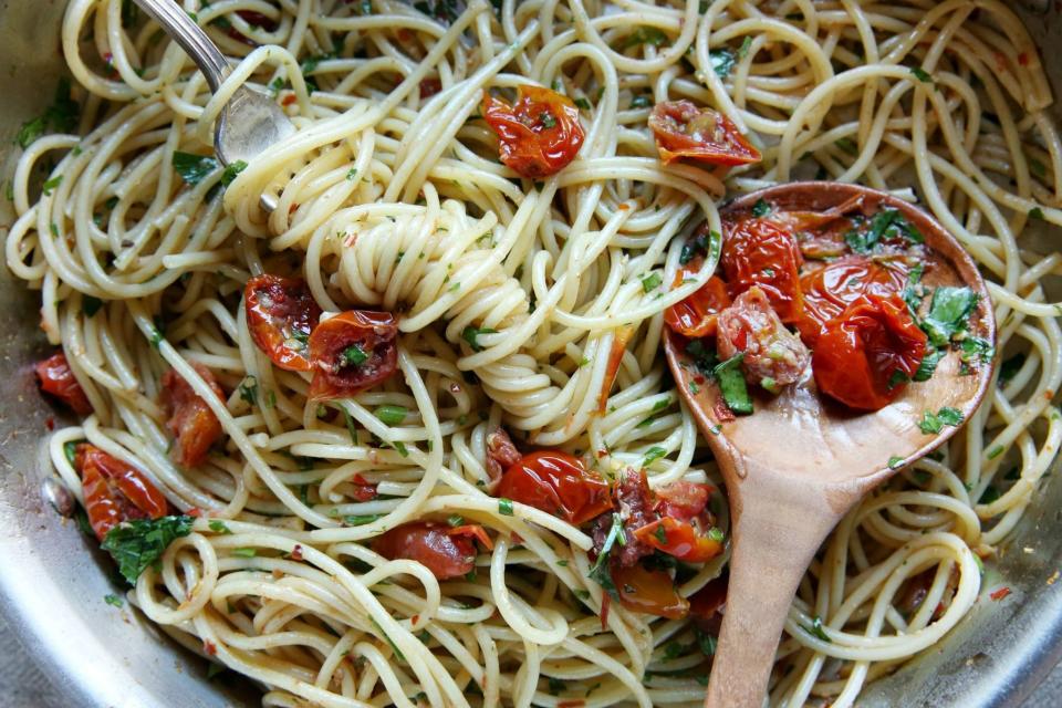 Roasted Tomato Spaghetti