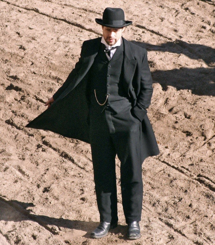 Brad Pitt en el rodaje de  El asesinato de Jesse James por el cobarde Robert Ford