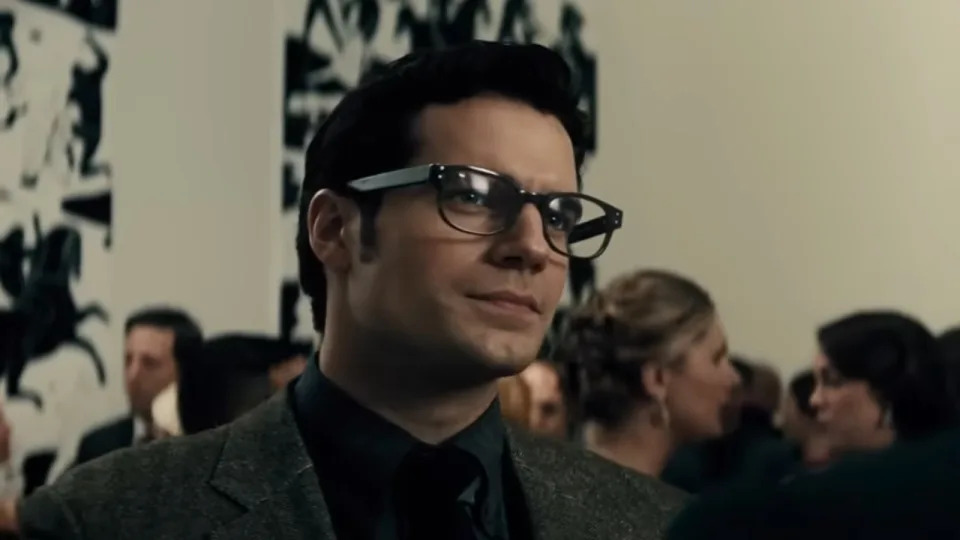  Henry Cavill in Batman v. Superman: Dawn of Justice. 