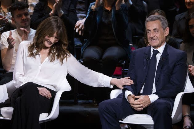 <p>Carla Bruni et Nicolas Sarkozy dans l'émission "Le Grand Echiquier", diffusée le 1er juillet sur France 2. </p>