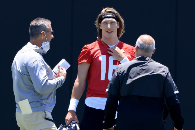 Hall of Fame coach compares Trevor Lawrence's potential to Peyton Manning  in this regard