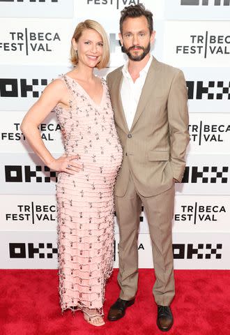 Pregnant Claire Danes Says She's Feeling 'Very Knocked Up' as She Shows  Bump on Red Carpet (Exclusive)