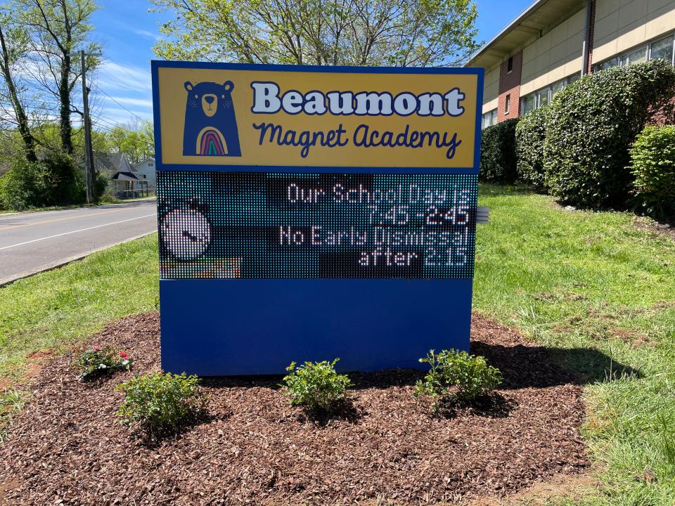 Keep Knoxville Beautiful, launched a new initiative, SchoolScapes, aimed at enhancing the landscapes of public schools throughout Knox County. The kickoff event was held at Beaumont Magnet Academy.