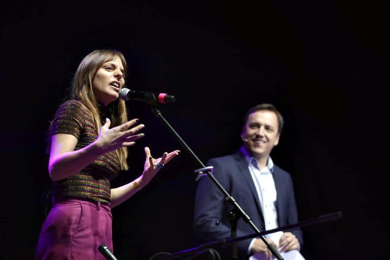 Silvana Moreno y José del Rio en el evento "La Vida es Hoy" en el Movistar Arena