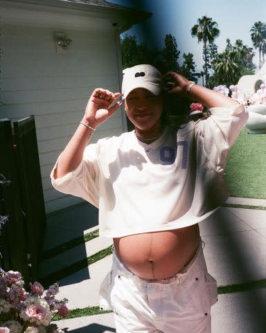 <p>Instagram/naomiosaka</p> Naomi Osaka celebrates at her baby shower.