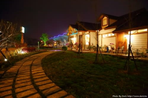 ▌食記▌台中大坑。美麗的黃昏與夜色—蝴蝶橋甜點美食莊園
