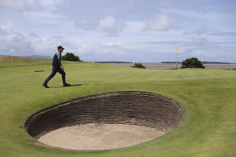 Los bunkers, como el del hoyo 13, vienen siendo una pesadilla para los jugadores este fin de semana.