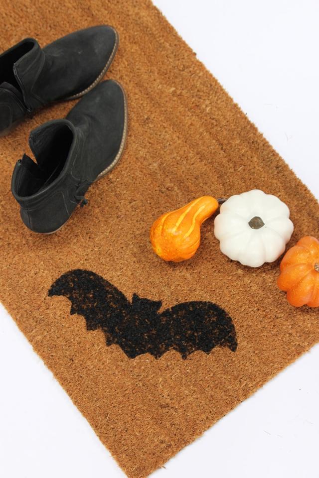 Plain Batty Doormat