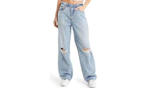 Why Dad Jeans For Women Are The Ultimate Go-To Jeans This Fall 2024