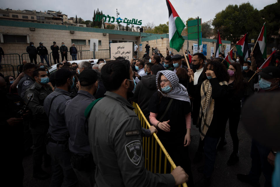 Israeli border police stand guard during a demonstration against Israeli Prime Minister Benjamin Netanyahu's visit to the northern Arab city of Nazareth, Israel, on Jan. 13, 2021.<span class="copyright">Sebastian Scheiner—AP</span>