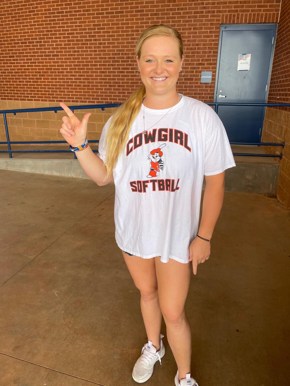 Julia Cottrill has transferred to Oklahoma State from Florida. The catcher comes with several honors while she played for the Gators.