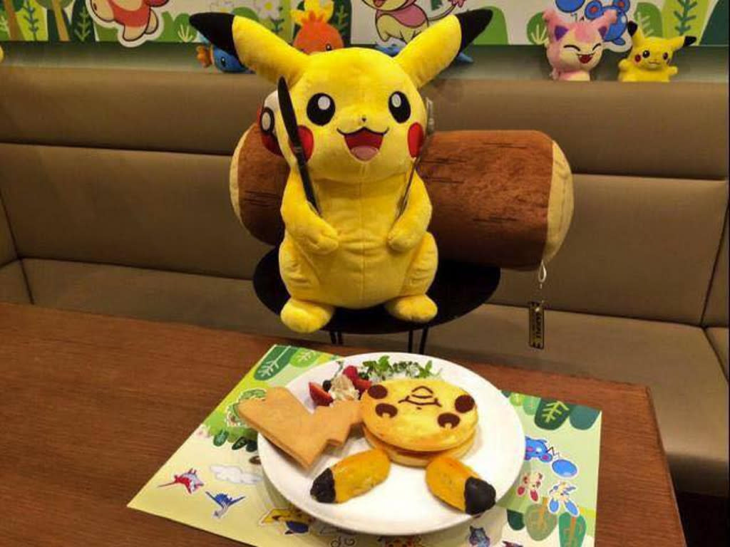 Pokemon Center Original Pancake Maker Pikachu 23 - Plaza Japan