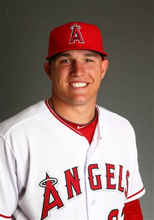 Mike Trout fish hats! Los Angeles Angels giving caps away June 18 - Yahoo  Sports