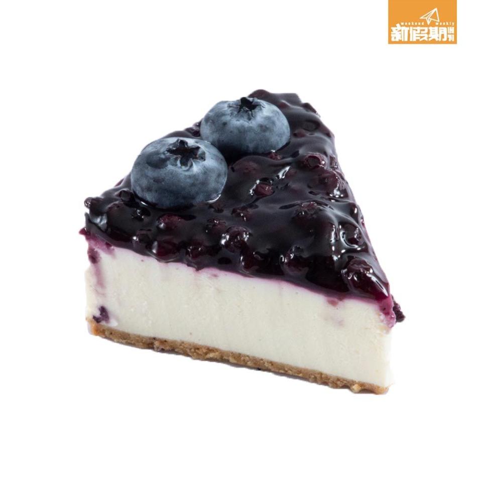 Blueberry Cheese Cake $90<br>藍莓和芝士本身很夾，貫徹果香路線，不過價錢甚貴。