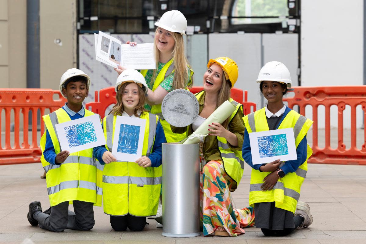 The P6 pupils worked with Kayleigh Sarah McGuinness, an artist based in The Briggait, on art workshops that examined the Glasgow landmark’s historical significance <i>(Image: Supplied)</i>