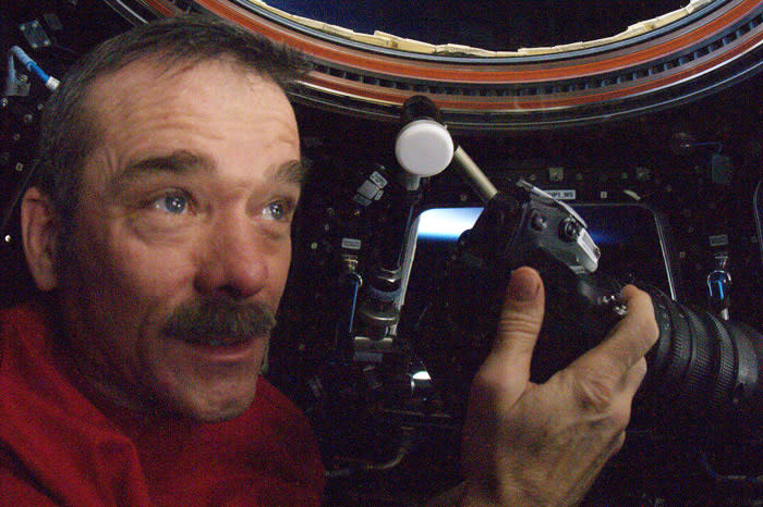 Foto tomada del Twitter de @Cmdr_Hadfield