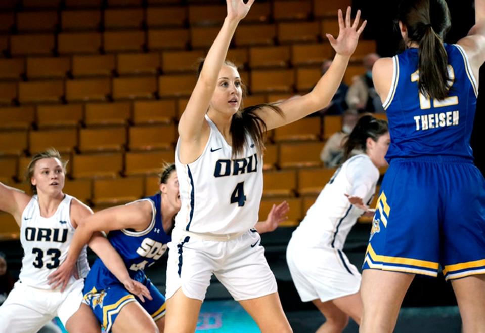 Hannah Giddey (4) joined the Oral Roberts women's basketball program before her brother Josh was selected by the Thunder in the 2021 NBA Draft.