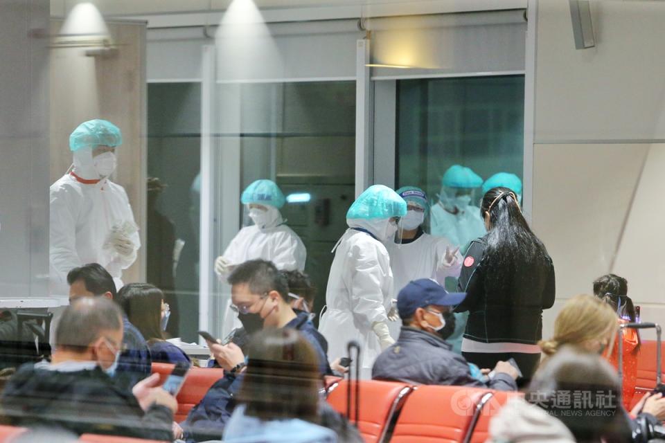 桃園機場新冠肺炎疫情持續擴大，機場加強檢疫。（中央社＼檔案照）