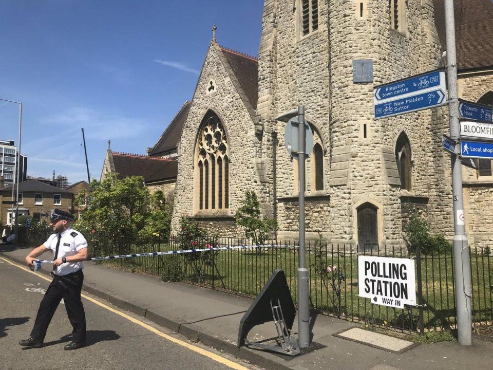 WW2 bomb found: Kingston residents 'to be allowed back into their homes this afternoon at the earliest,' say police