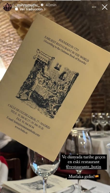 Hande Erçel, Mihre Mutlu y Cansin Denizer probaron las gastronomía más castiza en unos de los restaurantes más antiguos de Madrid