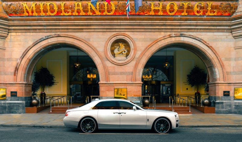 Side view of a silver Rolls-Royce Ghost