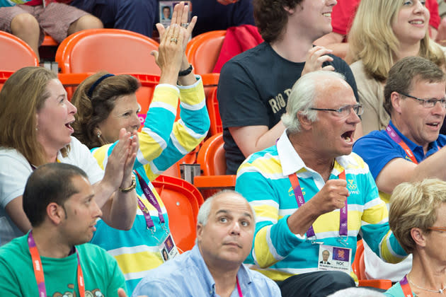 Auch König Carl Gustaf und Königin Silvia von Schweden waren beim Handballspiel zwischen Dänemark und Schweden dabei und jubelten über den Sieg ihrer Mannschaft. (Bild: ddp)