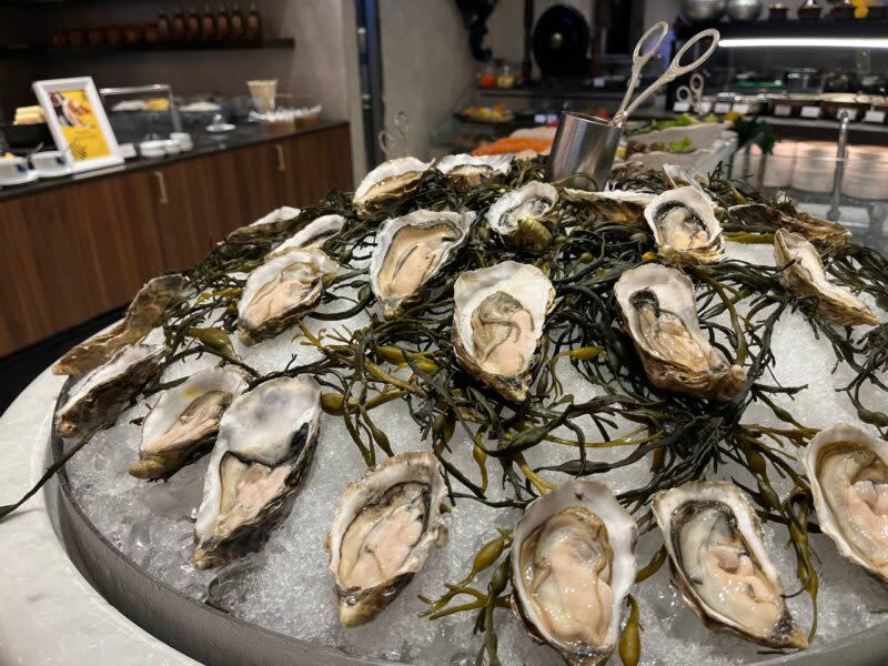 Lemon Garden - Oysters