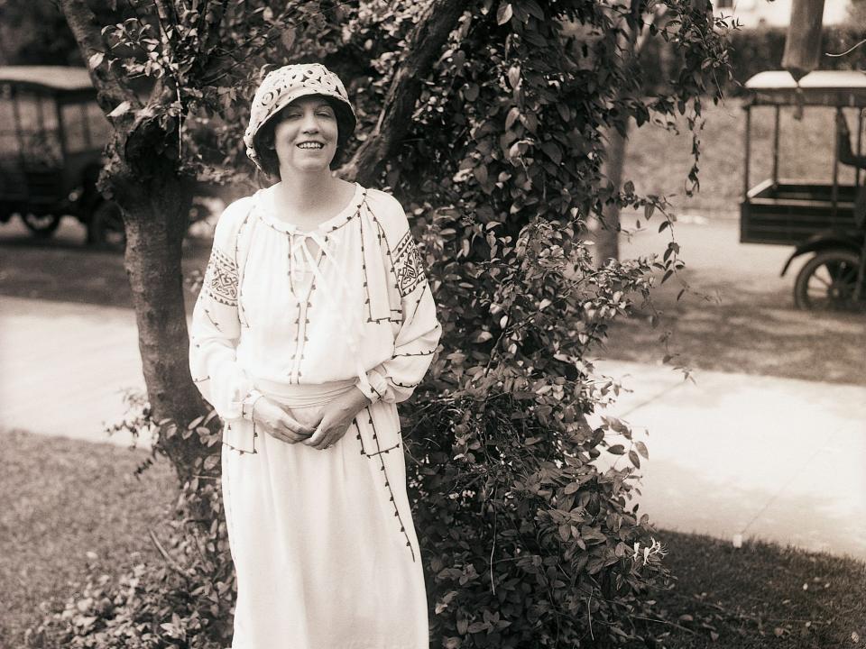 Elizabeth Arden in 1922 at the Southampton Fair and Circus.