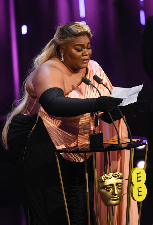 LONDON, ENGLAND - FEBRUARY 18: Da'Vine Joy Randolph accepts the Supporting Actress Award for 'The Holdovers' on stage during the EE BAFTA Film Awards 2024 at The Royal Festival Hall on February 18, 2024 in London, England. (Photo by Joe Maher/BAFTA/Getty Images for BAFTA)