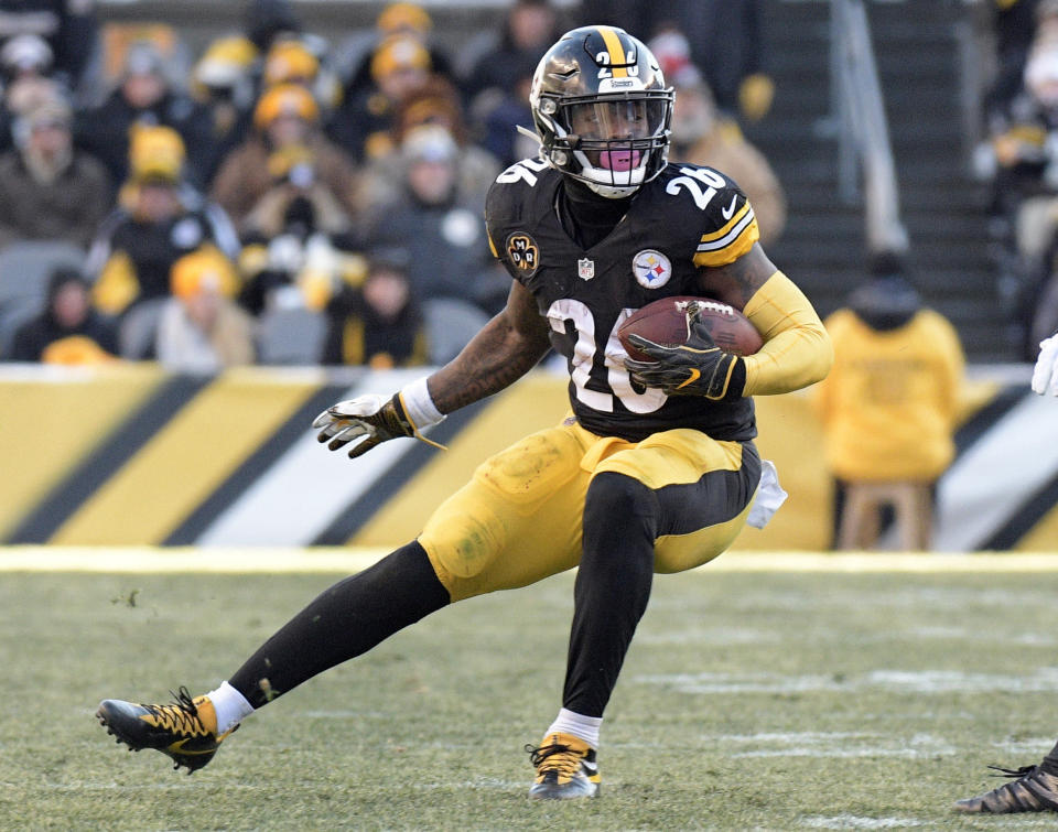 FILE - In this Sunday, Jan. 14, 2018 file photo, Pittsburgh Steelers running back Le'Veon Bell carries the ball against the Jacksonville Jaguars during the second half of an NFL divisional football AFC playoff game in Pittsburgh. Defense is the area with the most depth in this year's free agency class, Monday, March 11, 2019. (AP Photo/Don Wright, File)