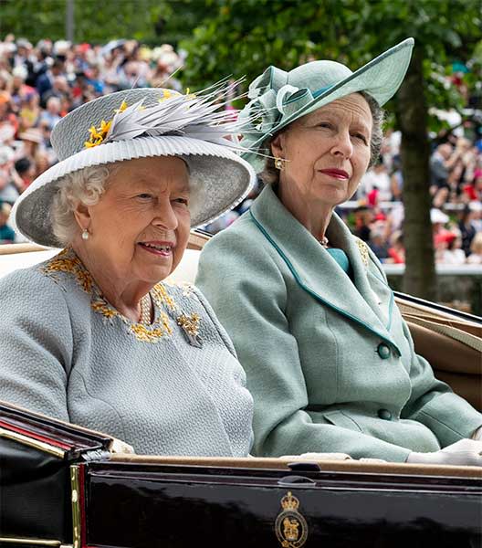 anne-queen-ascot-2019