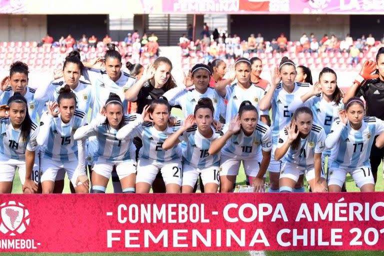 En la Copa América de 2018, el gesto del seleccionado de fútbol femenino significó un llamado de atención a la AFA