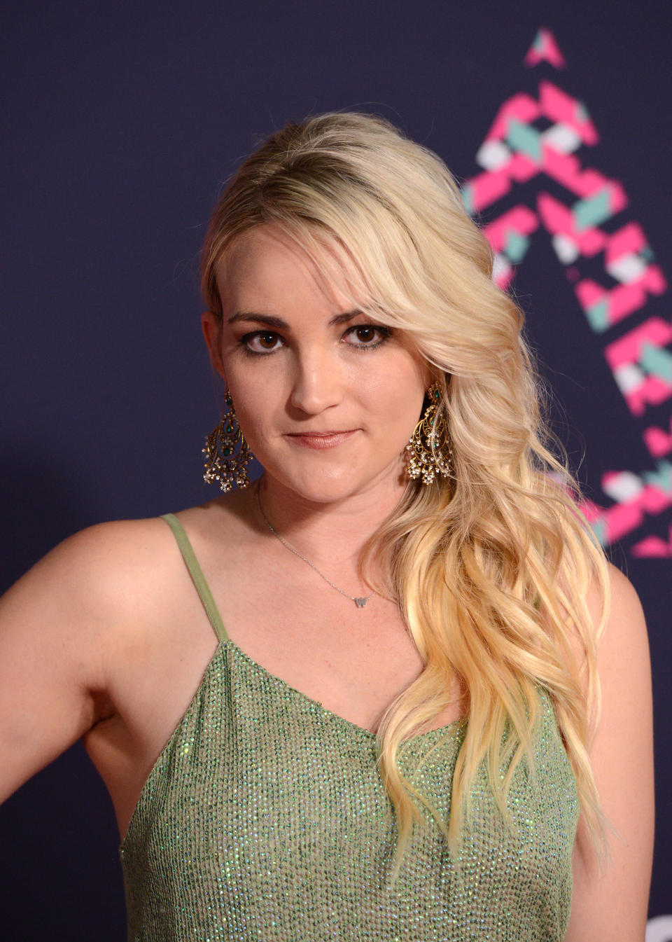 A closeup of Jamie Lynn Spears at a media event