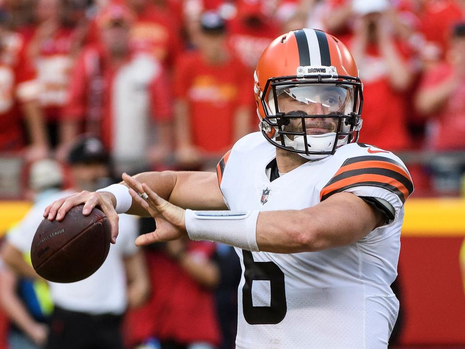 Baker Mayfield makes a throw against the Kansas City Chiefs.