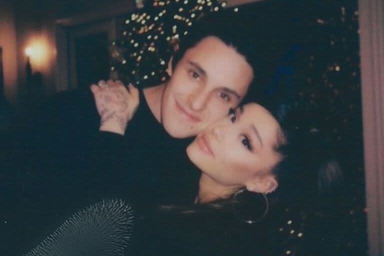 Se supo cuál fue la suma que acordaron Ariana Grande y Dalton Gomez en su divorcio