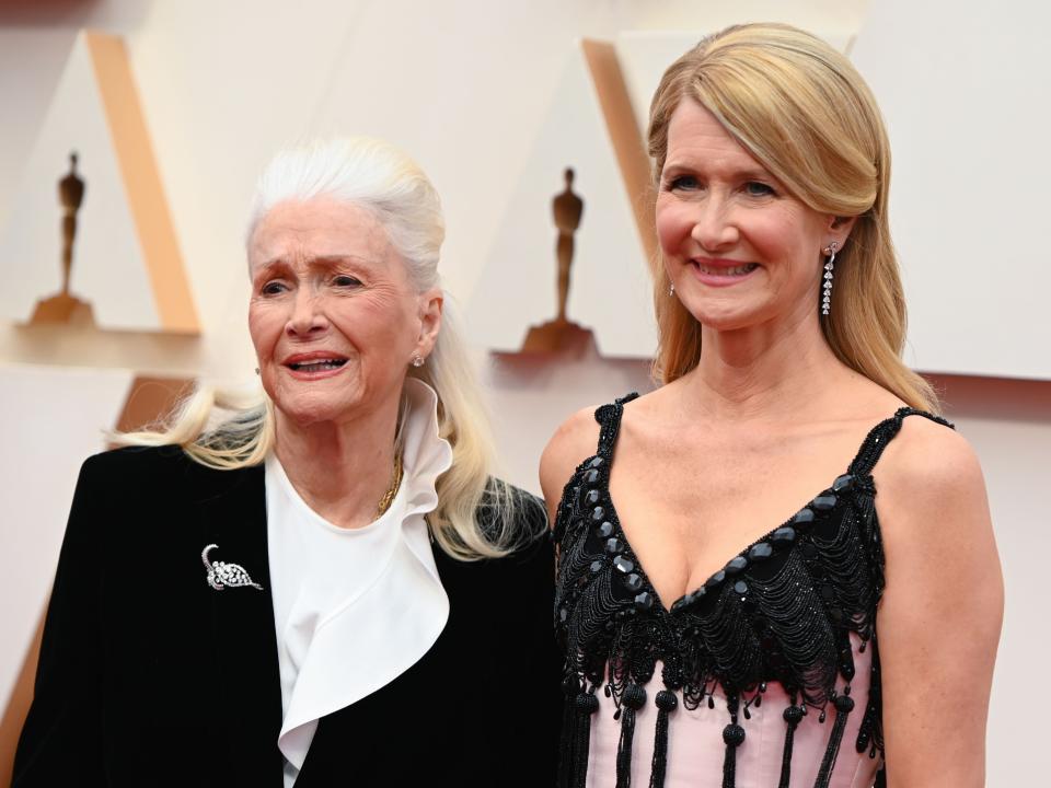 Laura Dern with her mother, actress Diane Ladd, at the Oscars in 2020